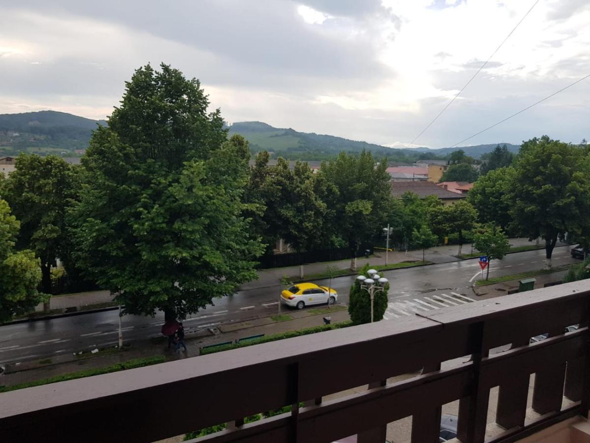 Apartament Posada Curtea de Argeş Eksteriør bilde